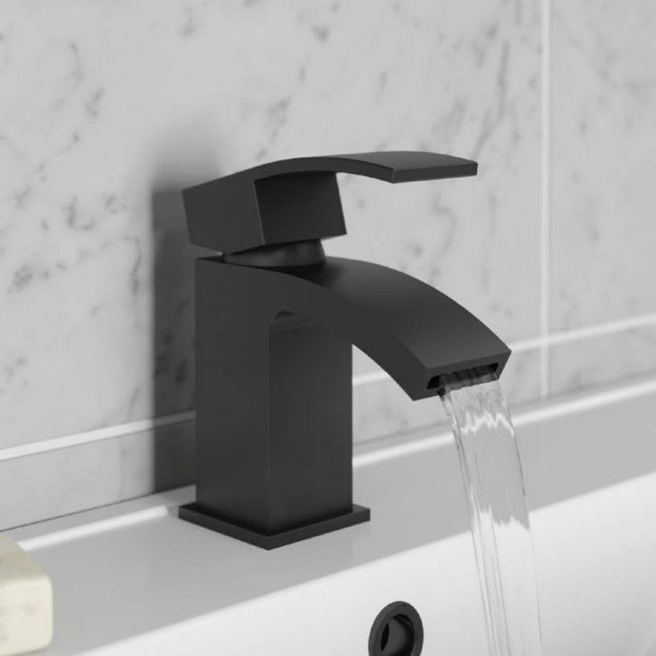 Fiuto Nero Mono Basin Mixer